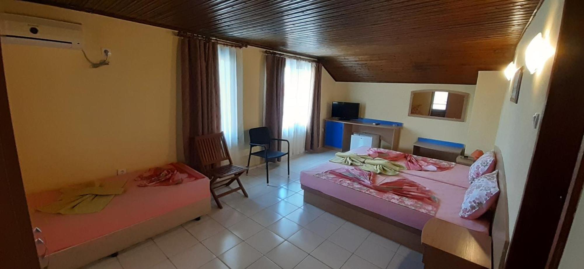 Paradise Černomorec Pokoj fotografie